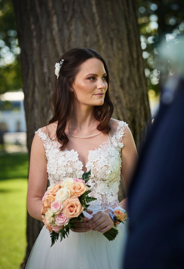 Hanna smink és frizura